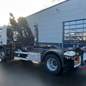 foto 19,5t hákový nosič kontejneru Volvo + HIAB 144