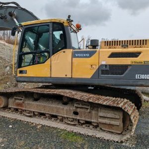 foto 33.5t bagr širokopás Volvo EC300 rypadlo pásové