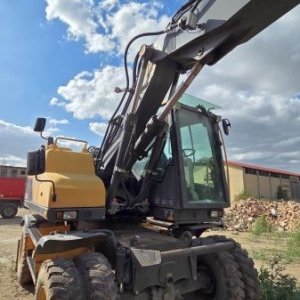 foto 17t bagr Volvo EW140D vývody 4lopaty klima kamera