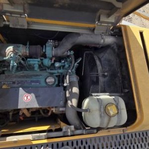 foto 17t bagr Volvo EW140D vývody 4lopaty klima kamera