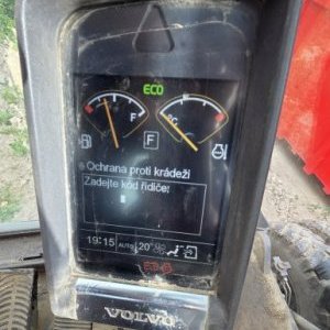 foto 17t bagr Volvo EW140D vývody 4lopaty klima kamera