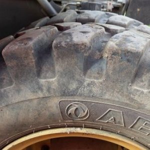 foto 17t bagr Volvo EW140D vývody 4lopaty klima kamera