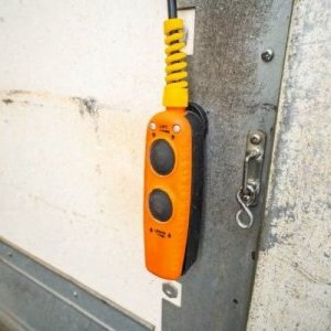 foto 6x2 skříň 7.3m čelo Volvo FE320